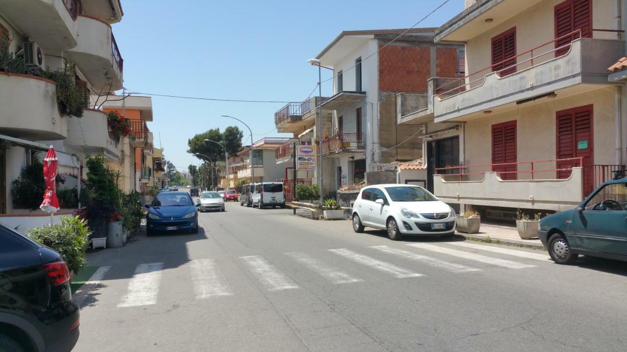 Tulipano 7 Appartement Mascali Buitenkant foto